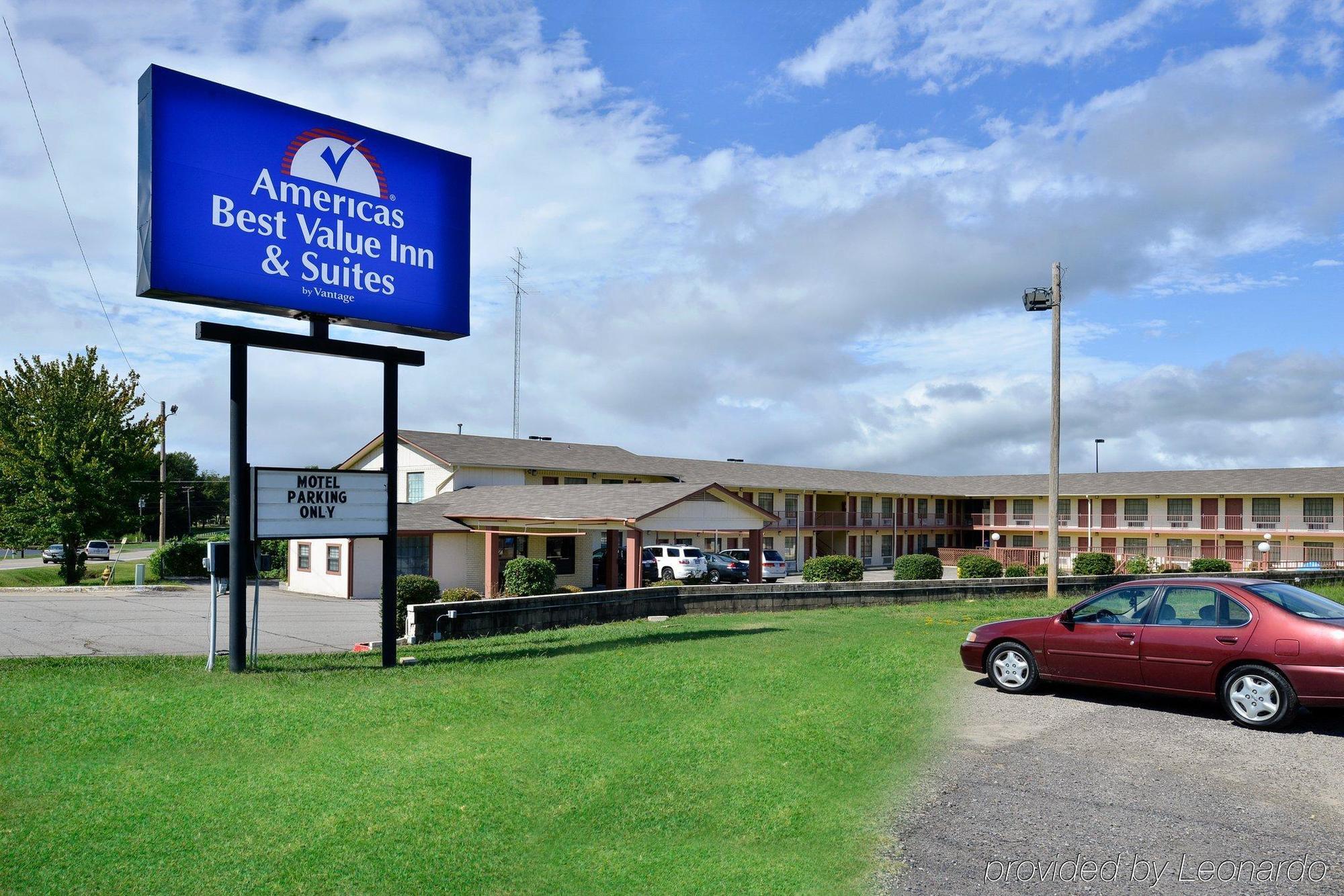 Americas Best Value Inn & Suites 拉塞尔维尔 外观 照片